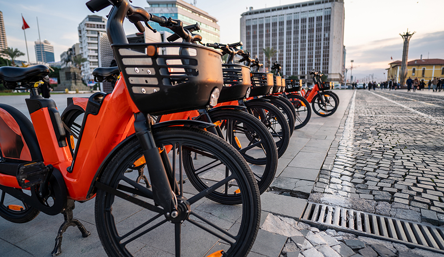 Wireless charging solution for electric two-wheeler