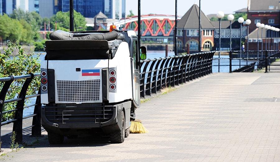 Wireless Charging Technology Enhances the Efficiency of Sanitation Autonomous Sweepers