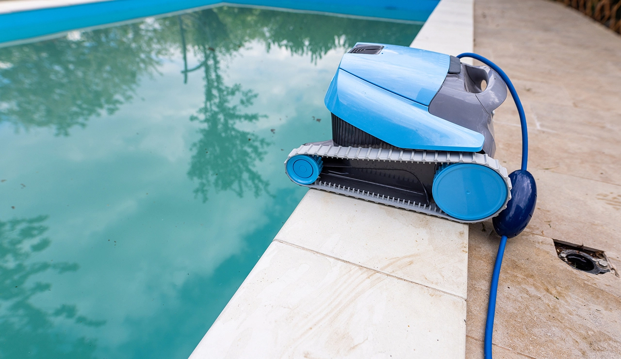 WIRELESSPT helps modern pool management pool cleaning robot wireless charging program leads the indu